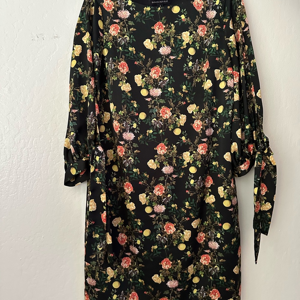 Banana Republic,  midi polyester floral dress